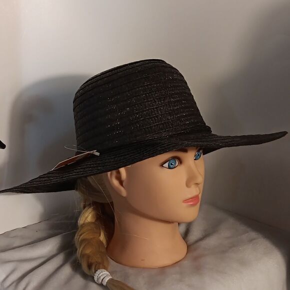 Black Straw Floopy Sun Hat - Picture 1 of 5